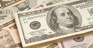 Dólar cai para o menor valor em 21 meses e bolsa bate recorde