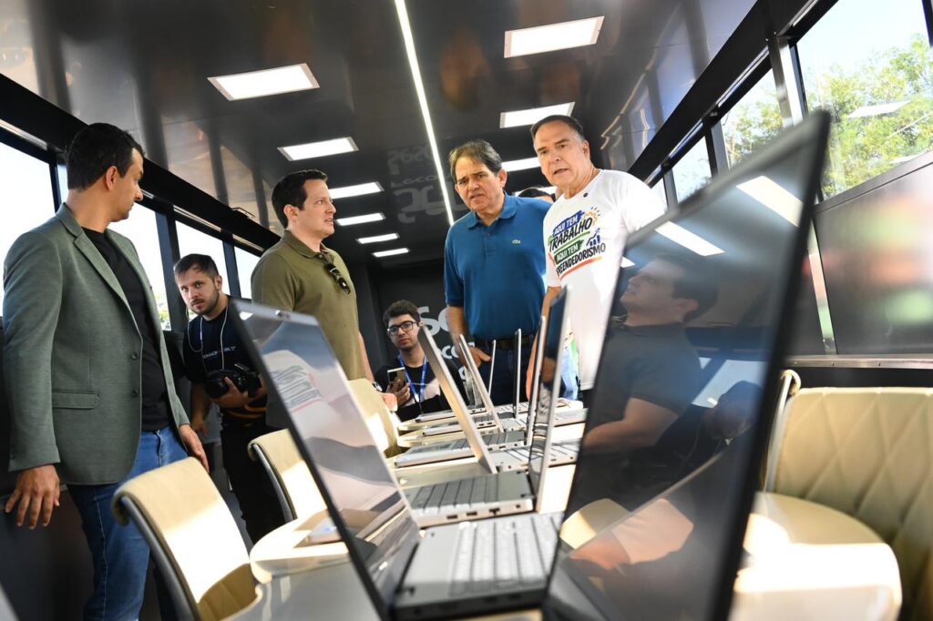 Prefeitura de Goiânia leva cursos gratuitos e vagas de emprego para bairros da capital